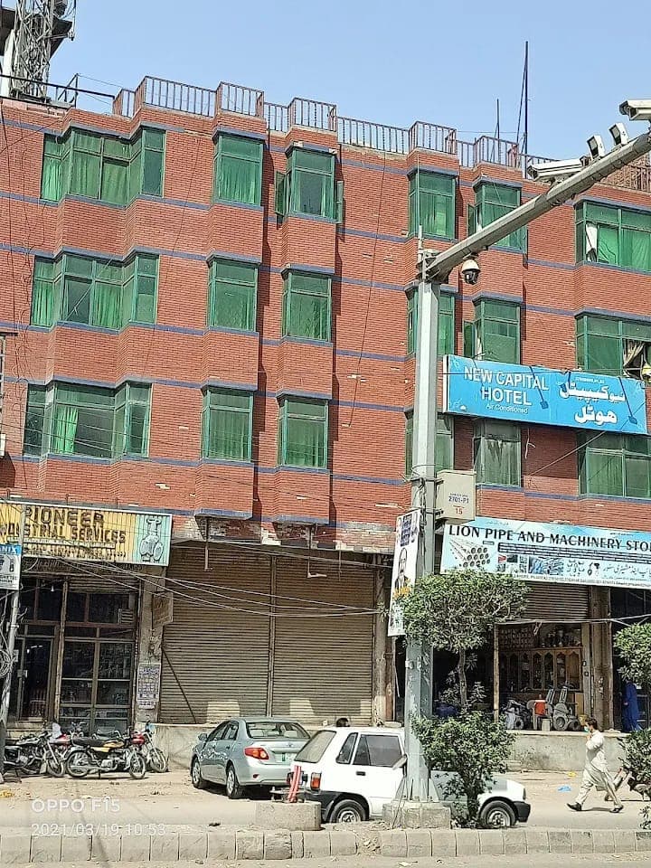 Al Madina Tul Munawara Hotel exterior on Data Darbar Bazar, Gunj Bakhsh Rd Lahore