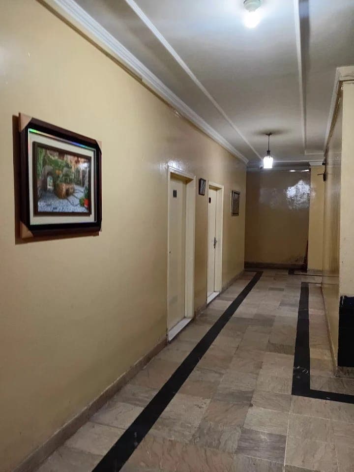 Al Madina Tul Munawara Hotel corridor