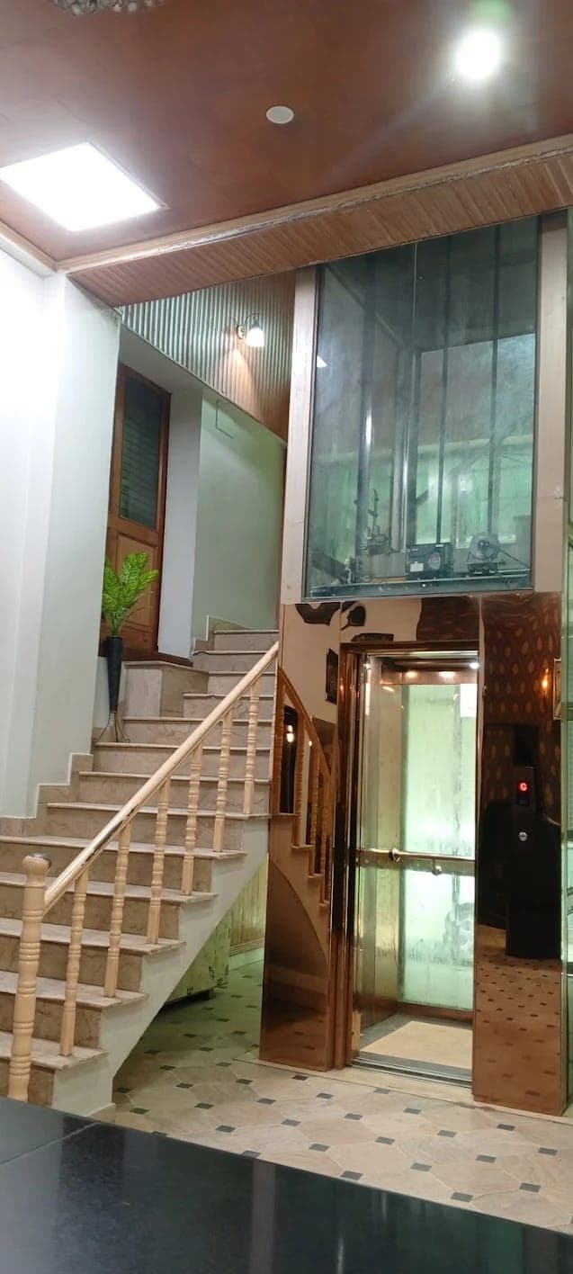 Al Madina Tul Munawara Hotel lobby and stairs